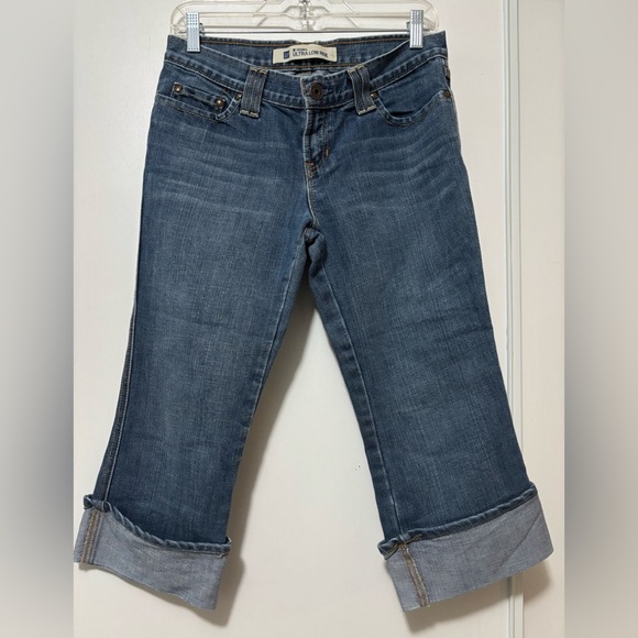 Vintage GAP Ultra Lowrise Cuffed Capris - Picture 1 of 7